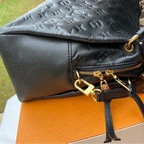 LV Ponthiue PM - Picture 10 of 14